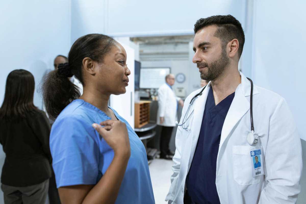 Medical-professionals-discussing-patient-care-in-a-hospital-1.jpg